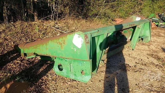 Image of John Deere 444 equipment image 4