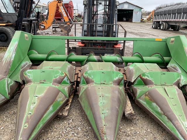 Image of John Deere 444 equipment image 2