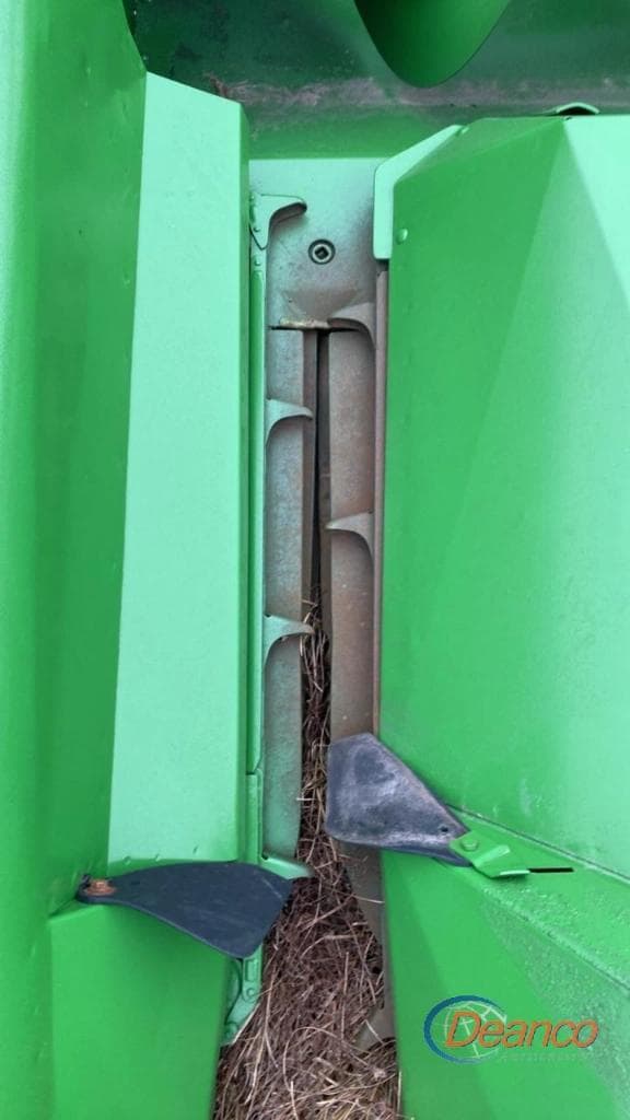 Image of John Deere 444 equipment image 4