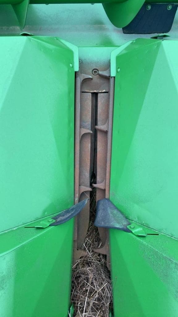 Image of John Deere 444 equipment image 3