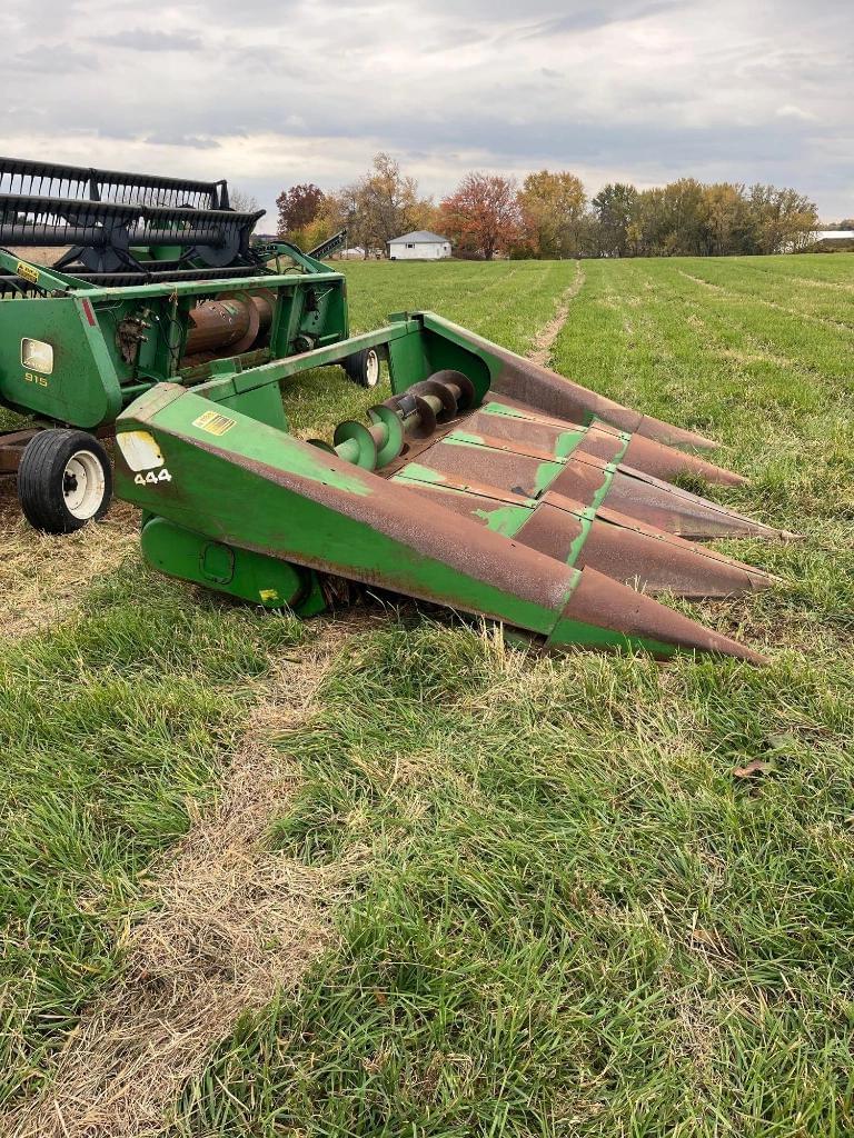 Image of John Deere 444 Primary image