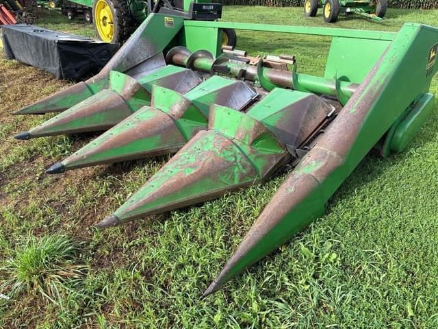 Image of John Deere 444 equipment image 3