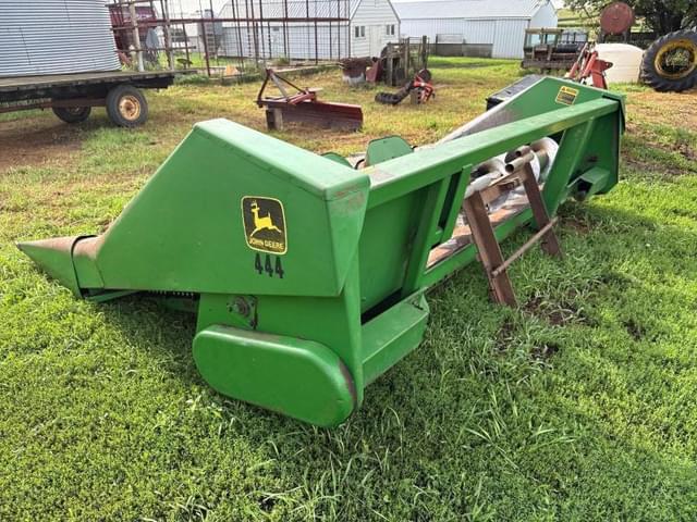 Image of John Deere 444 equipment image 2