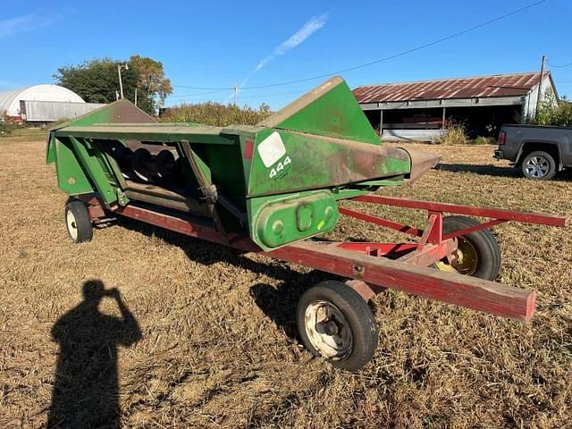 Image of John Deere 444 equipment image 1