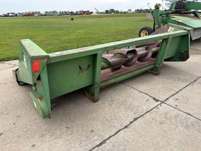 Image of John Deere 444 equipment image 3