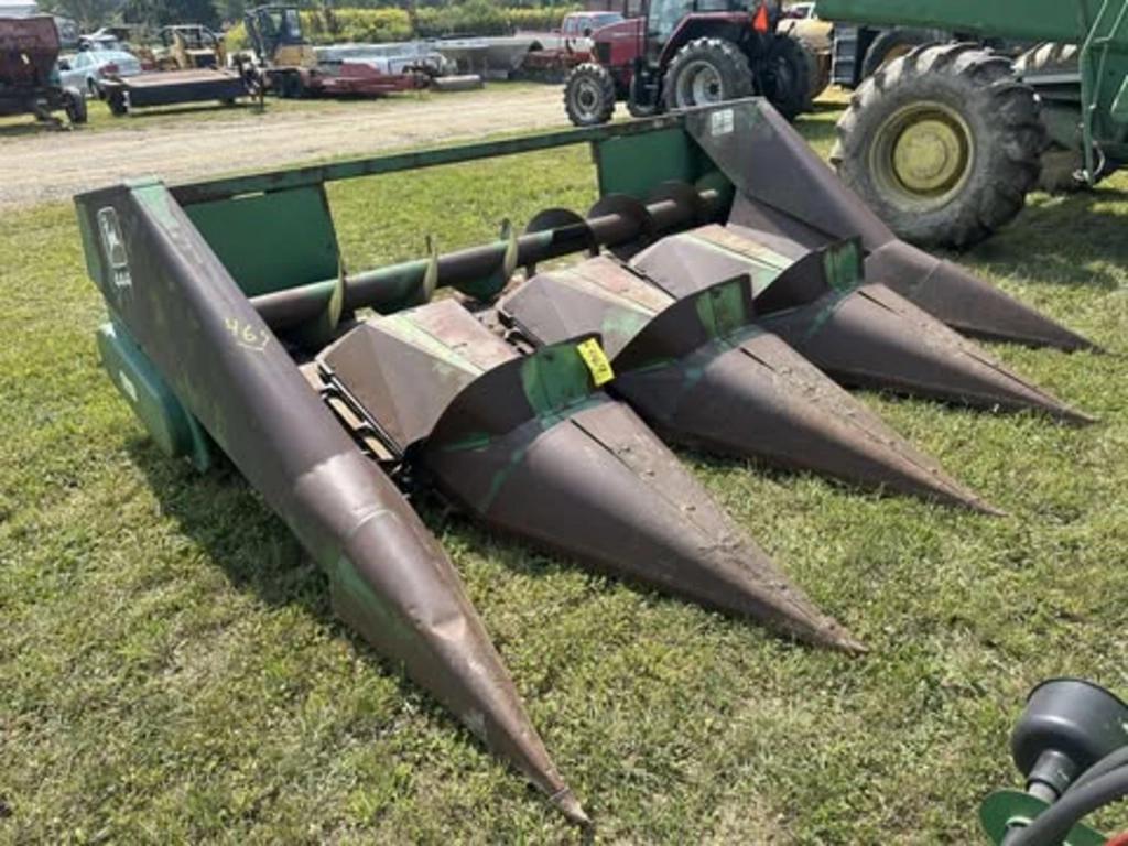 Image of John Deere 444 Primary image