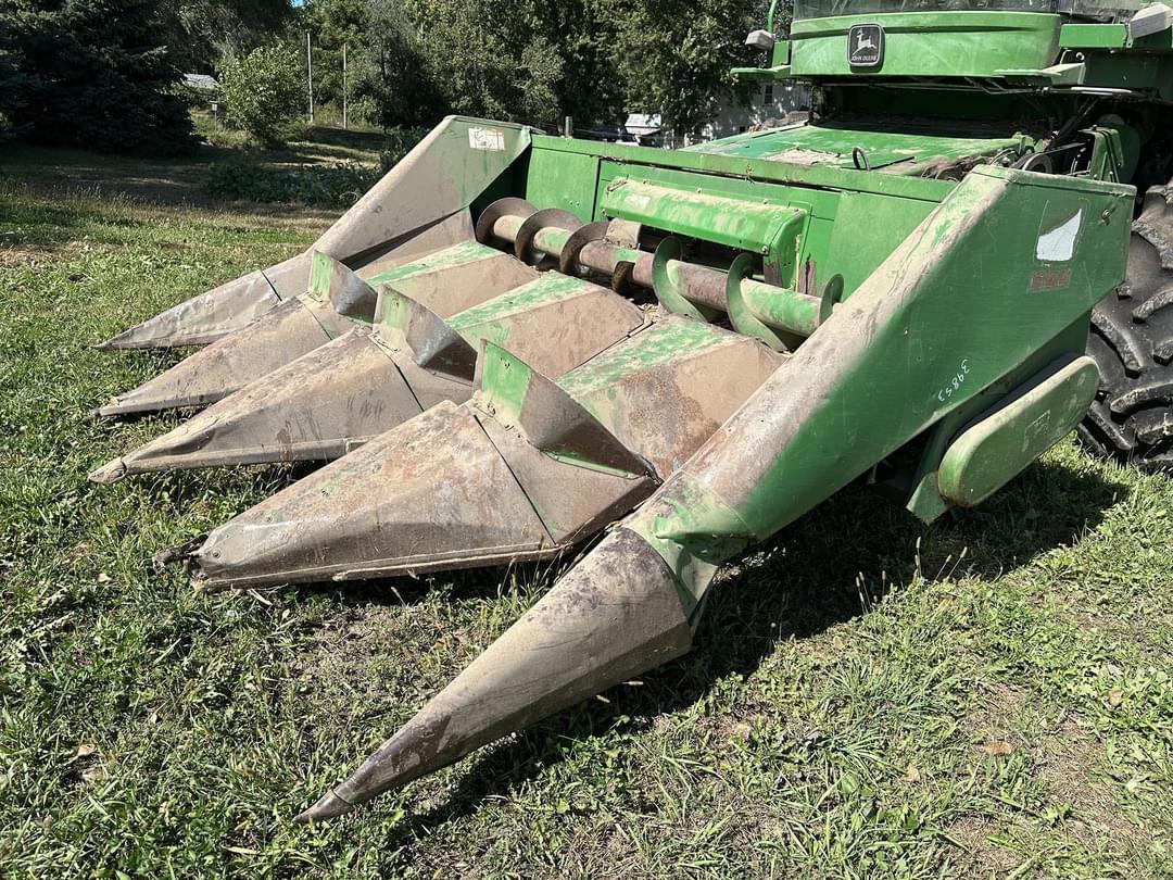 Image of John Deere 444 Primary image
