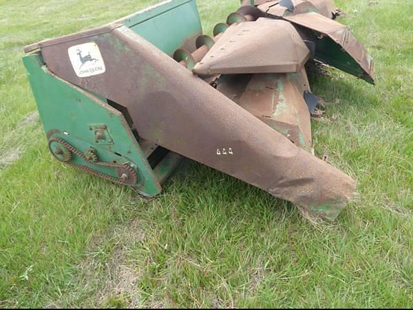 Image of John Deere 444 equipment image 3