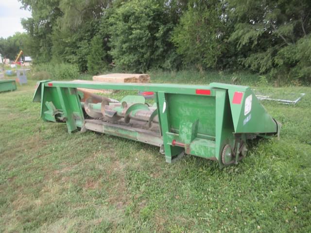 Image of John Deere 444 equipment image 4