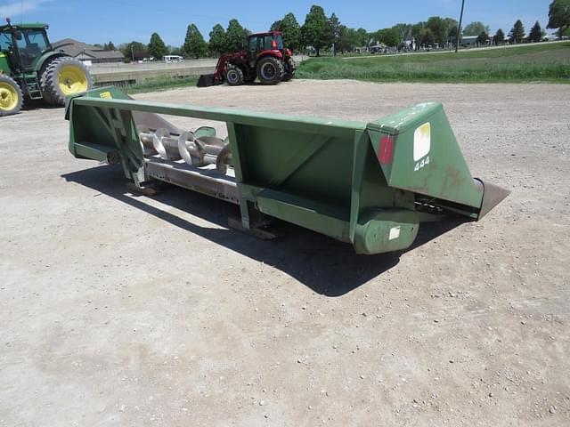 Image of John Deere 444 equipment image 4