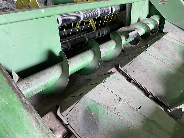 Image of John Deere 444 equipment image 3