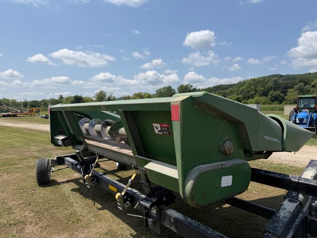 Image of John Deere 444 equipment image 2