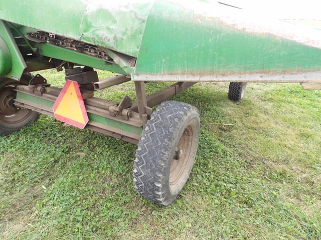 Image of John Deere 444 equipment image 2