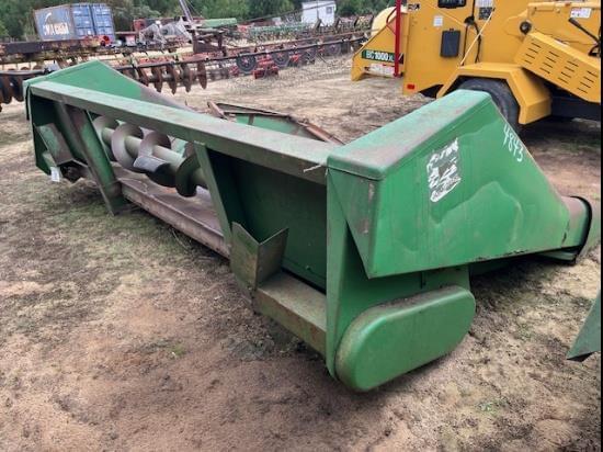 Image of John Deere 444 equipment image 4