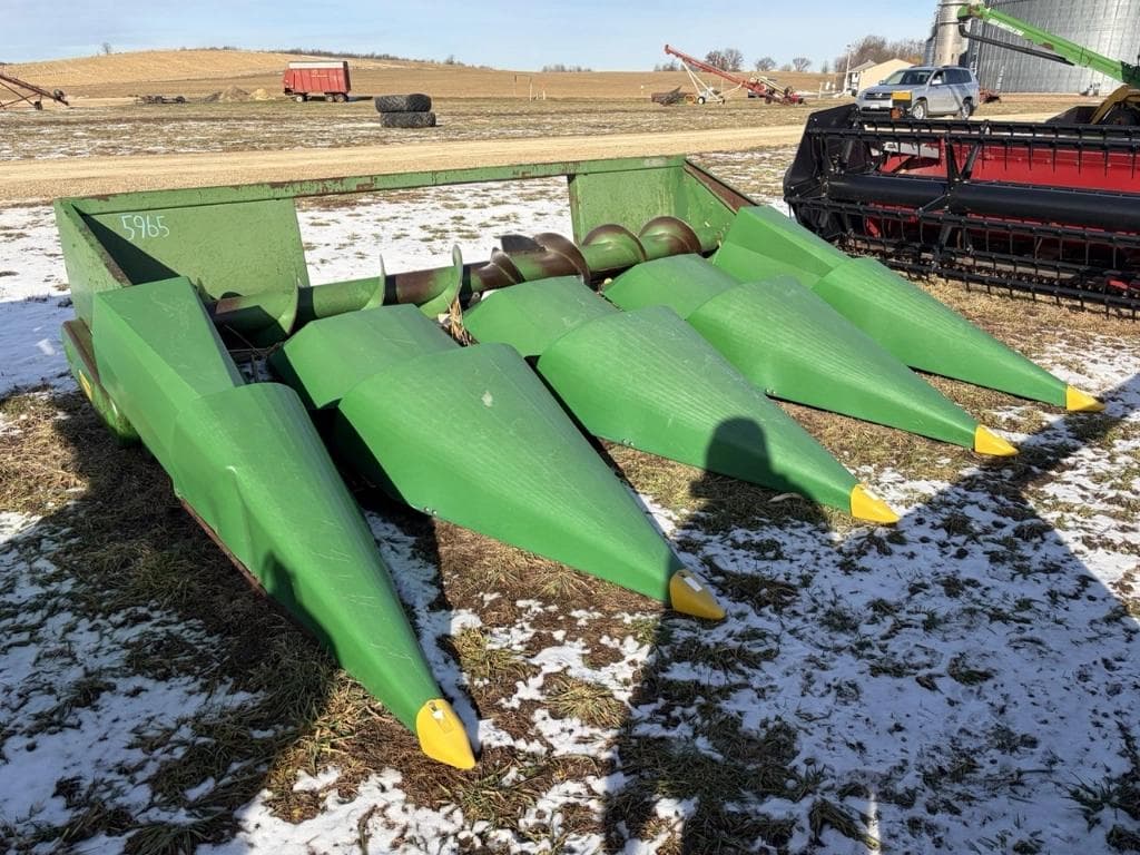 Image of John Deere 444 Primary image