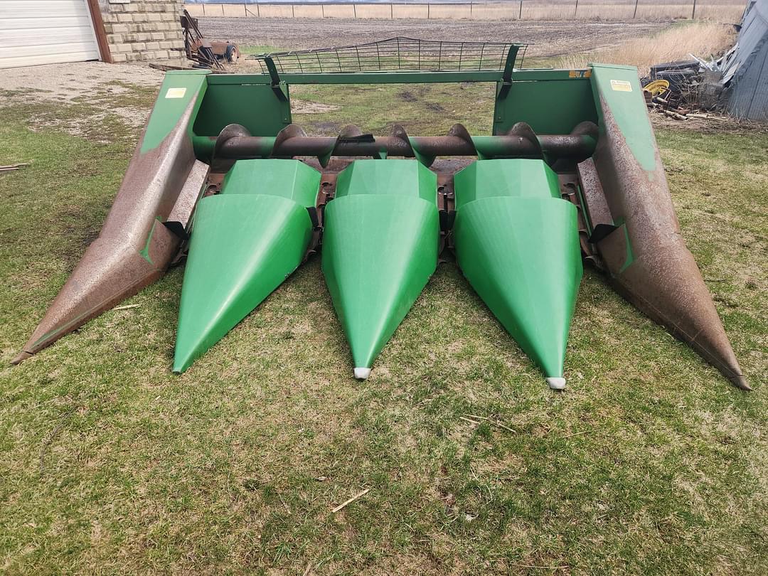 Image of John Deere 444 Primary image