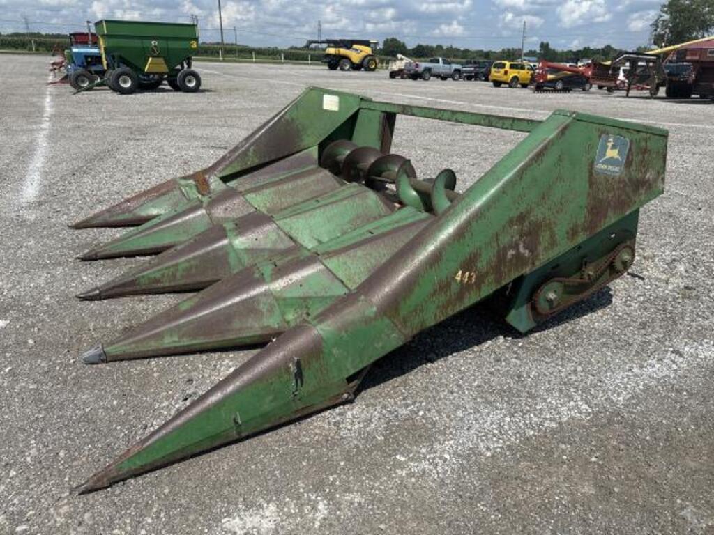 Image of John Deere 444 Primary image