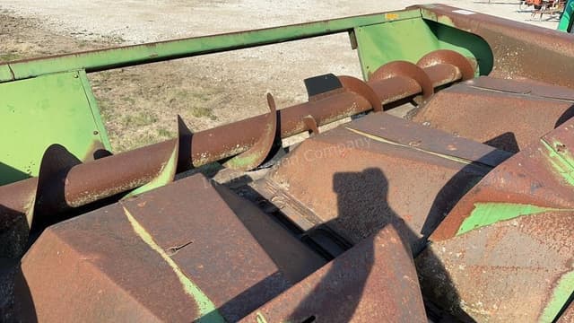 Image of John Deere 444 equipment image 3