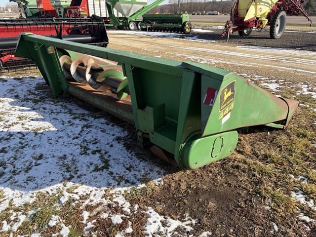 Image of John Deere 444 equipment image 2
