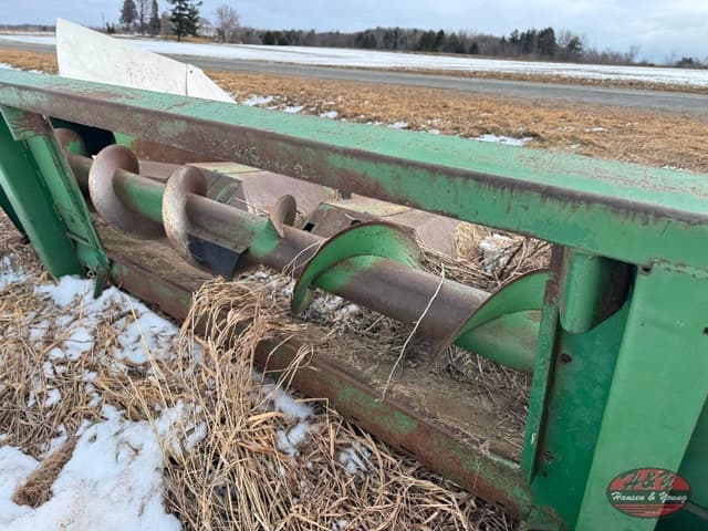 Image of John Deere 444 equipment image 3