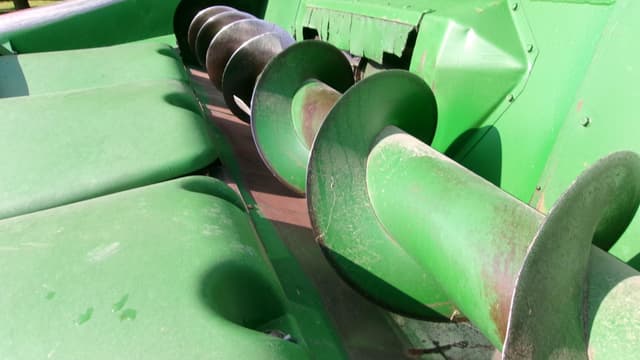 Image of John Deere 444 equipment image 3