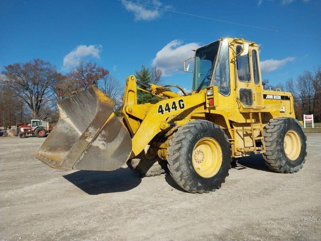 John Deere 444G Equipment Image0