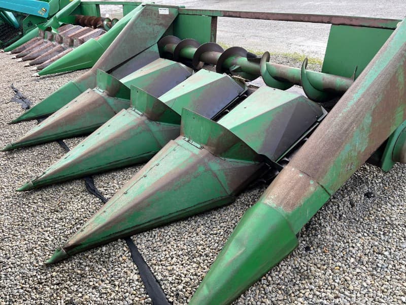 Image of John Deere 444 Primary image