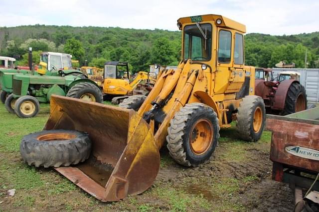 Image of John Deere 444 equipment image 2