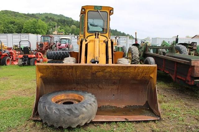 Image of John Deere 444 equipment image 1