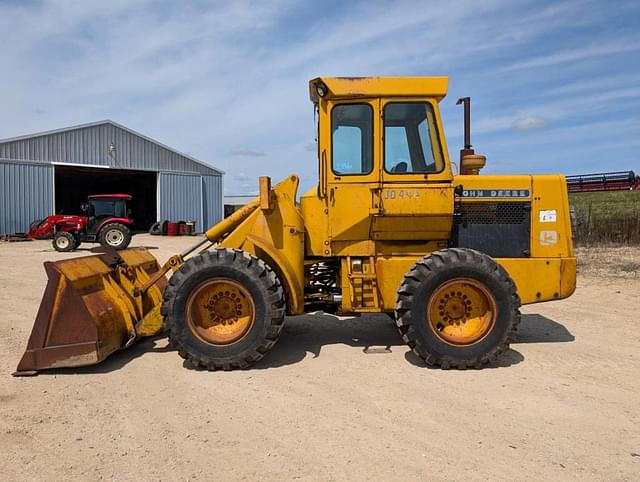 Image of John Deere 444 equipment image 1