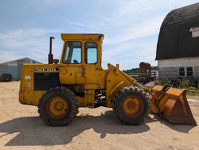 Image of John Deere 444 equipment image 4