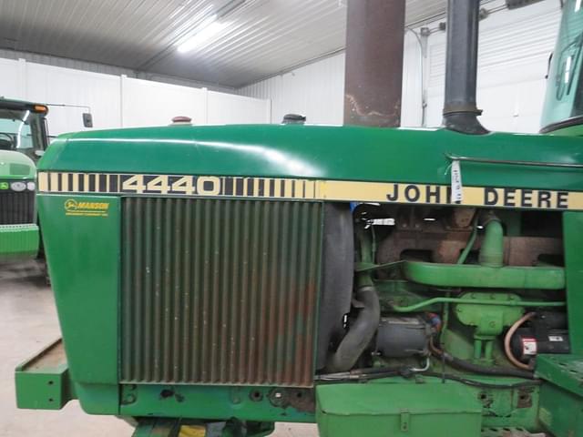 Image of John Deere 4440 equipment image 3