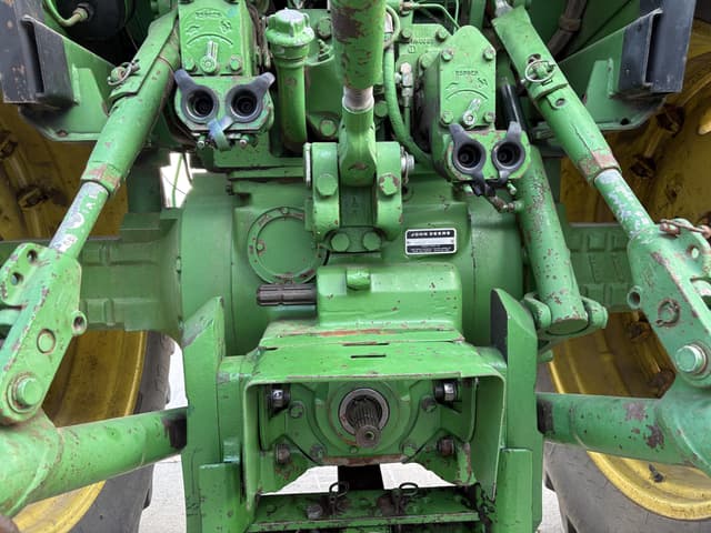 Image of John Deere 4440 equipment image 3
