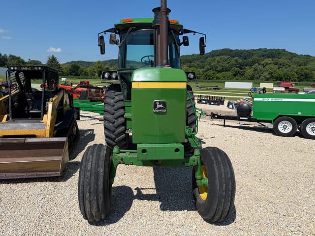 Image of John Deere 4440 equipment image 1