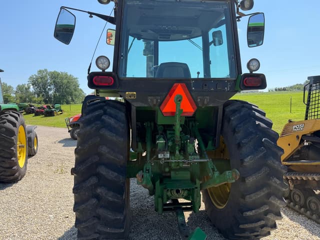 Image of John Deere 4440 equipment image 4