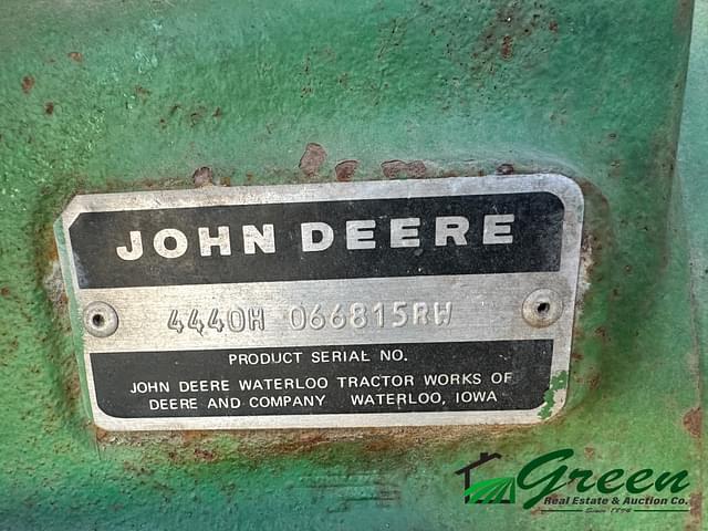 Image of John Deere 4440 equipment image 4