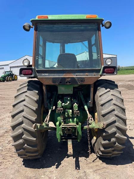 Image of John Deere 4440 equipment image 4