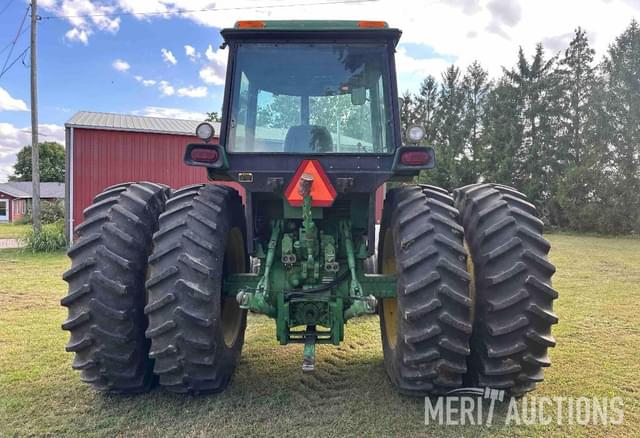 Image of John Deere 4440 equipment image 2