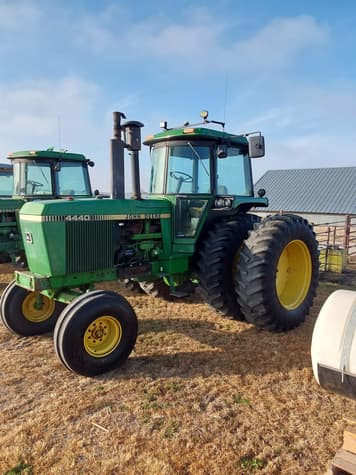 Main image John Deere 4440
