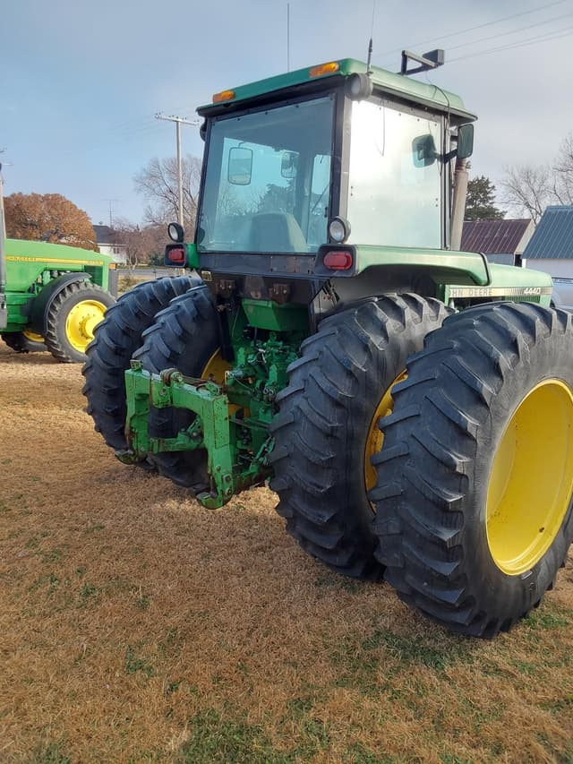 Image of John Deere 4440 equipment image 3