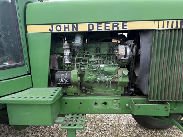 Image of John Deere 4440 equipment image 2