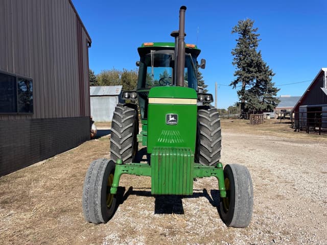Image of John Deere 4440 equipment image 1