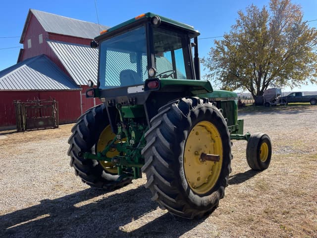 Image of John Deere 4440 equipment image 3