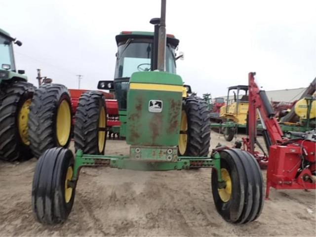 Image of John Deere 4440 equipment image 1