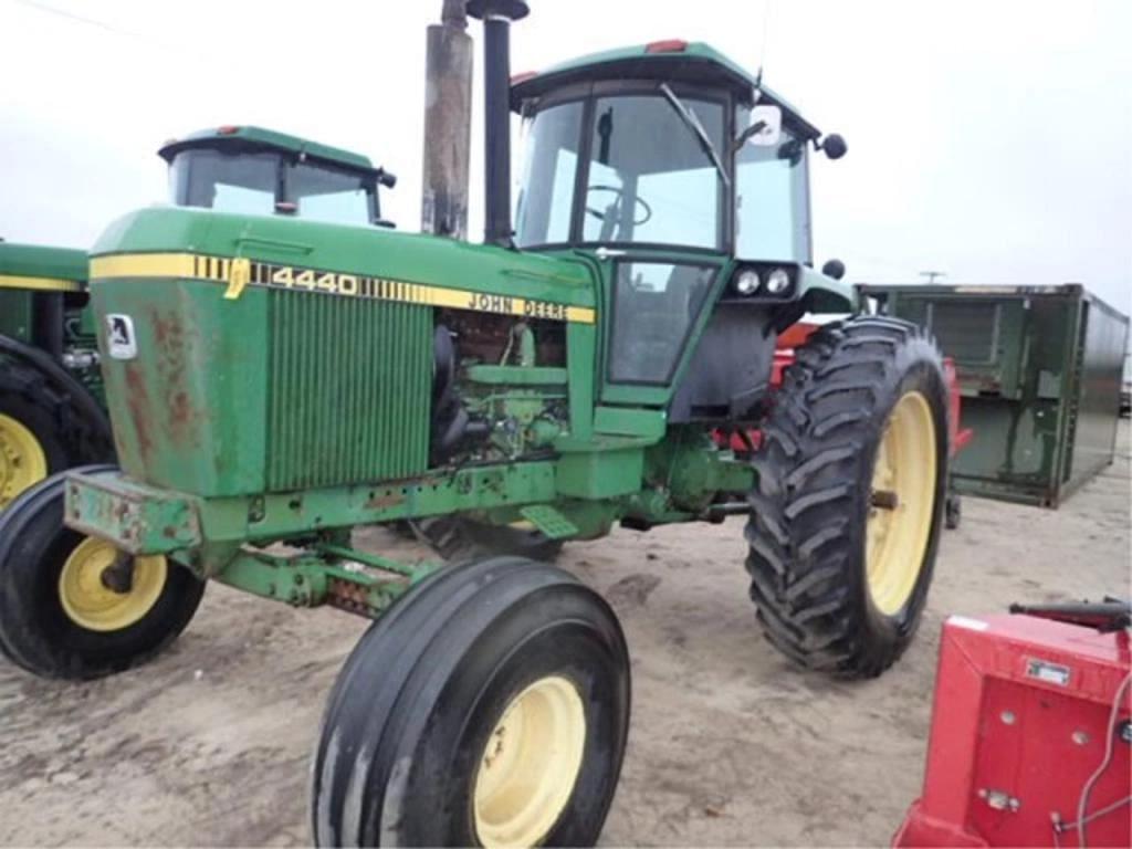 Image of John Deere 4440 Primary image