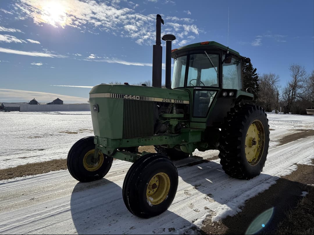 Image of John Deere 4440 Primary image