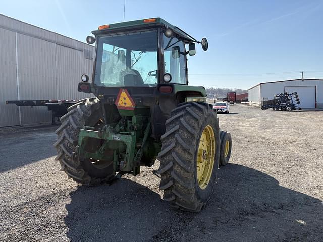 Image of John Deere 4440 equipment image 3