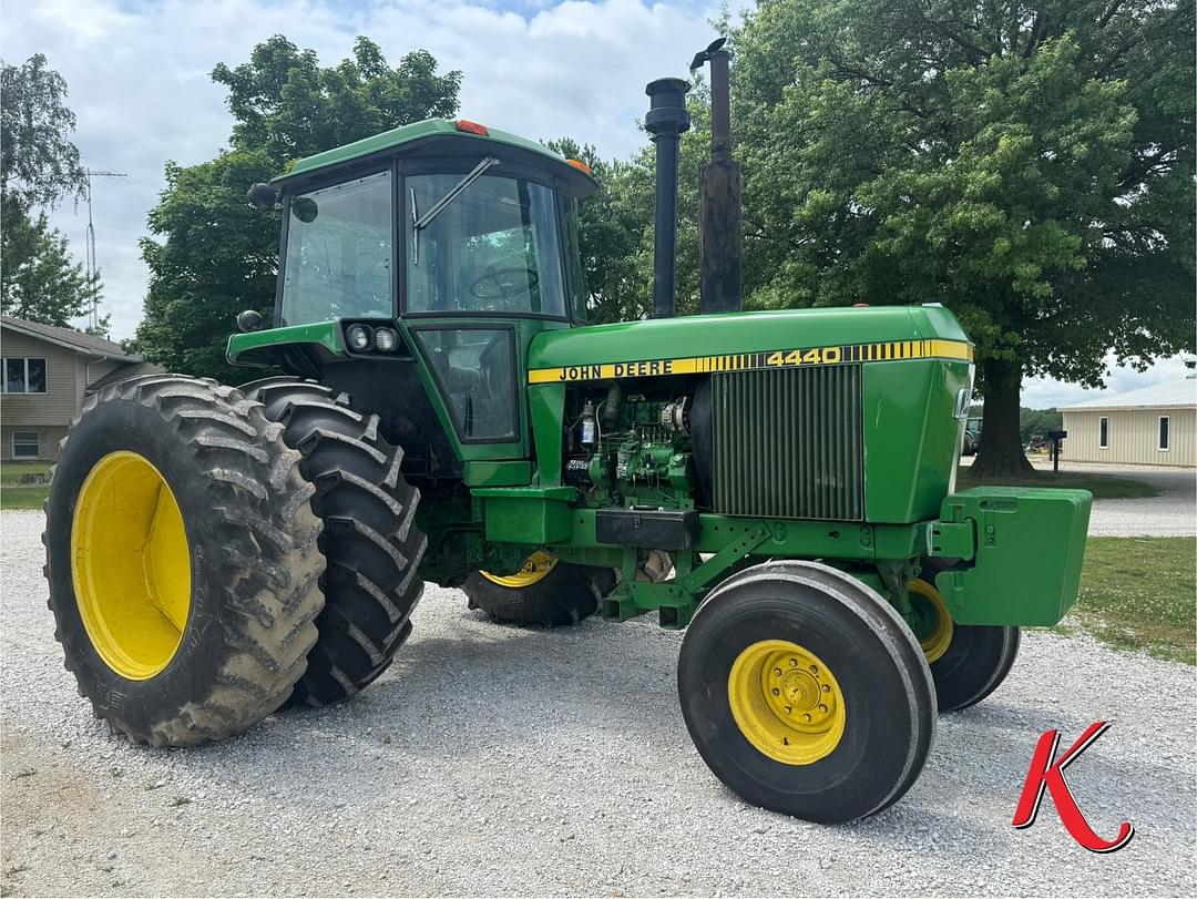 Image of John Deere 4440 Primary image