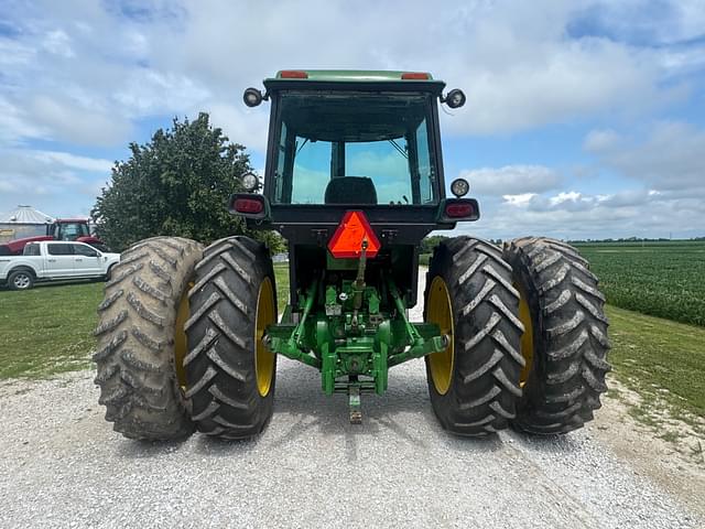 Image of John Deere 4440 equipment image 3
