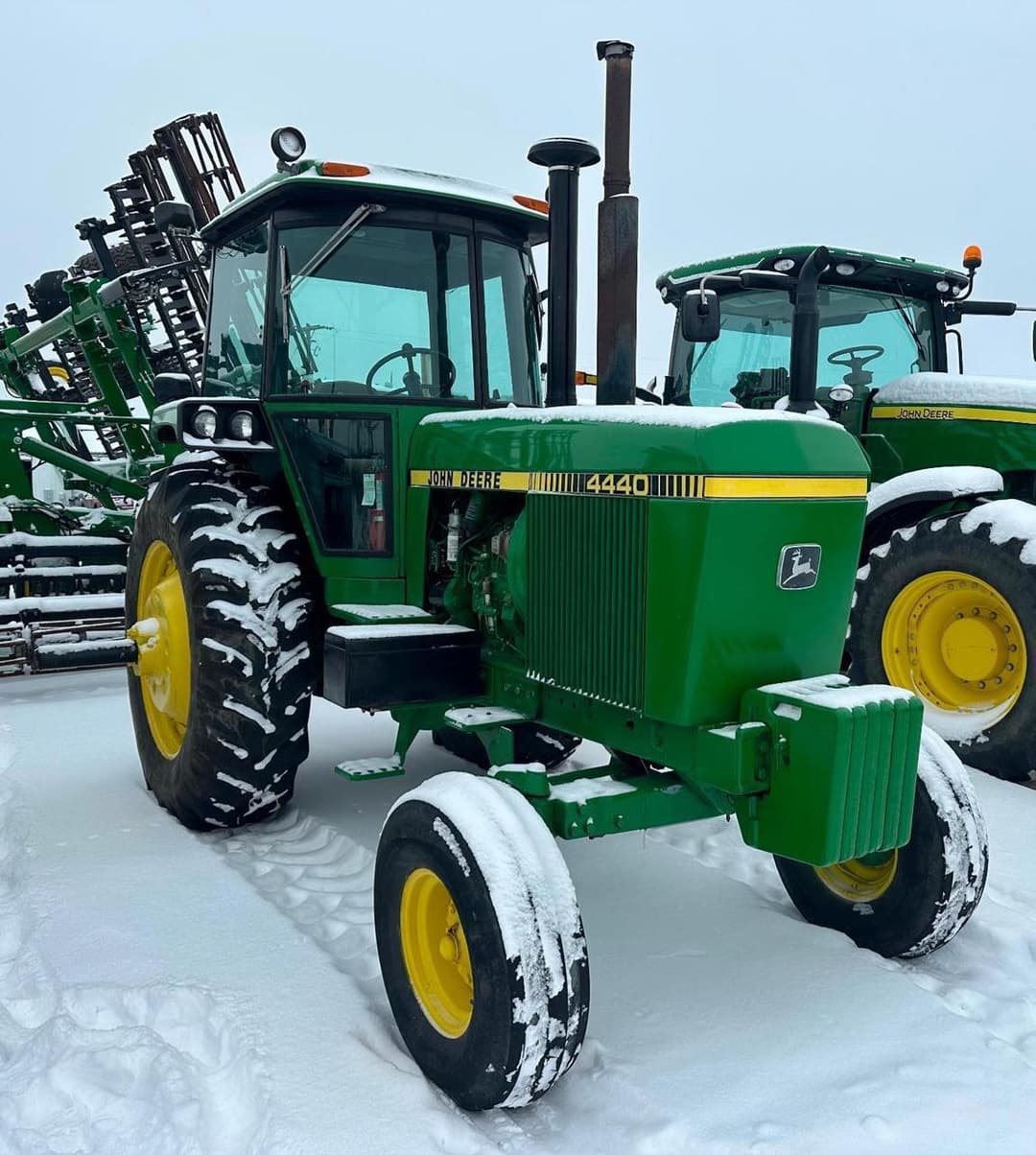 Image of John Deere 4440 Primary image